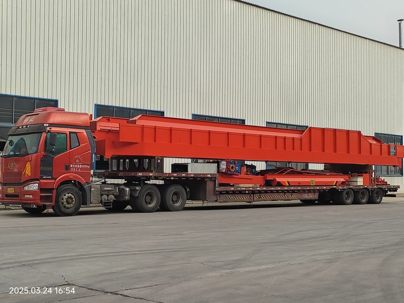通用橋式起重機(jī) QDXX32/5t—19.5m 電動(dòng)單梁橋式起重機(jī) 2臺(tái) LD10t—16.5m 制作完成，發(fā)往河北石家莊交付客戶(hù)使用。