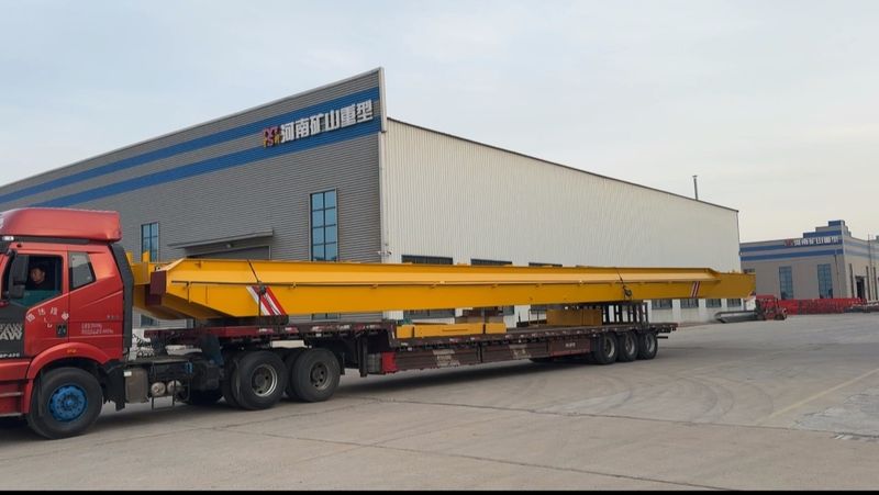 電動(dòng)葫蘆橋式起重機(jī) LH10t-27.95m 電動(dòng)單梁起重機(jī) LD5t—23.3m 制作完成，發(fā)往浙江省金華市交付客戶(hù)使用